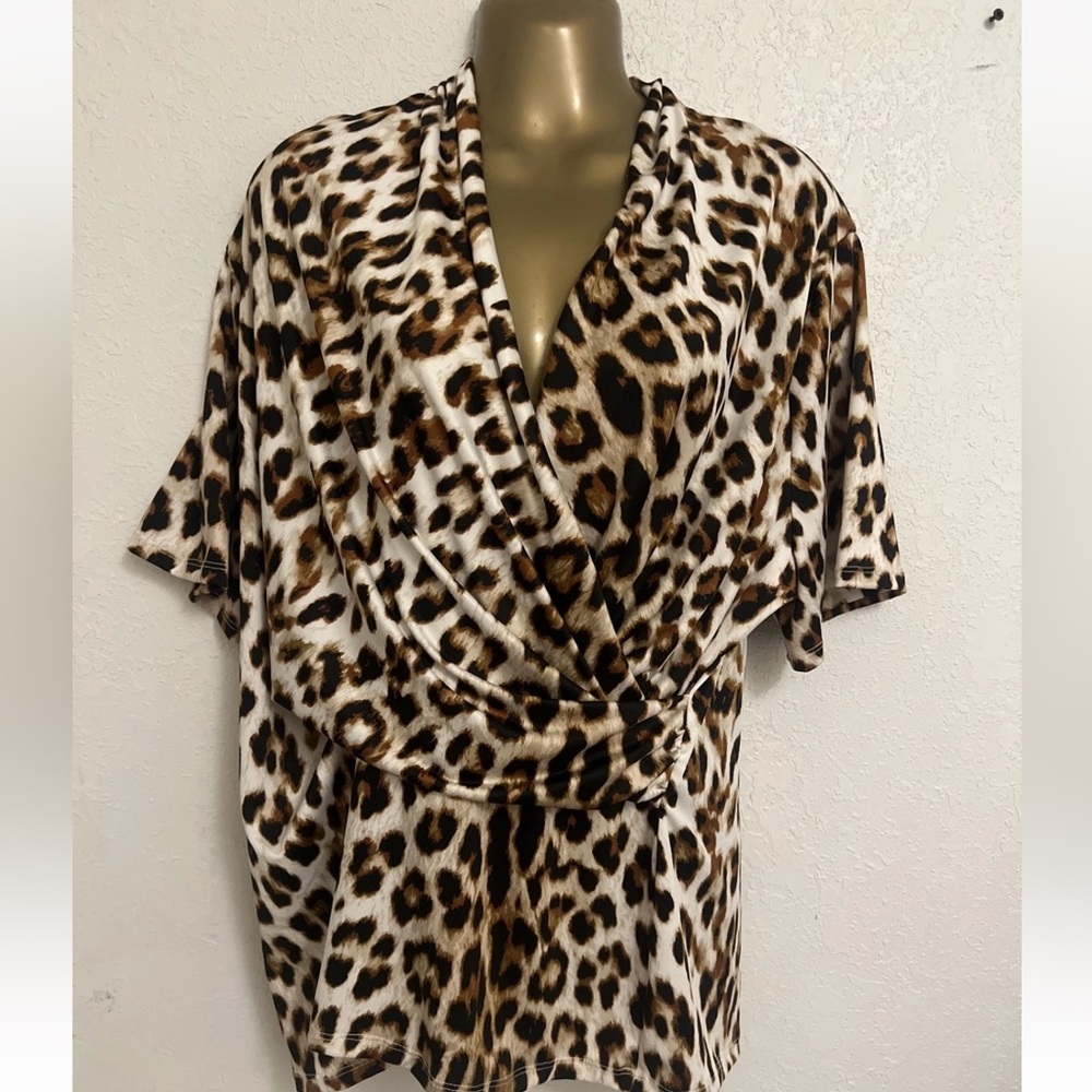 Love Ryan Los Angeles 1X Cheetah Print Pullover Top Crossed Draped